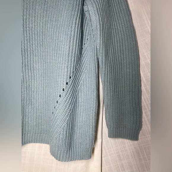 Sweater - Picture 2 of 3